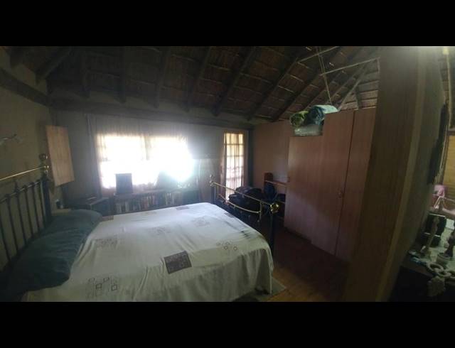 5 BEDROOM HOUSE FOR SALE IN CAPITAL PARK